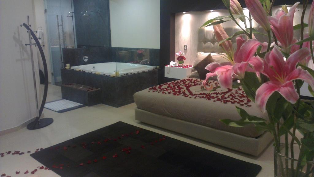 Arandas Hotel Centinela Grand מראה חיצוני תמונה