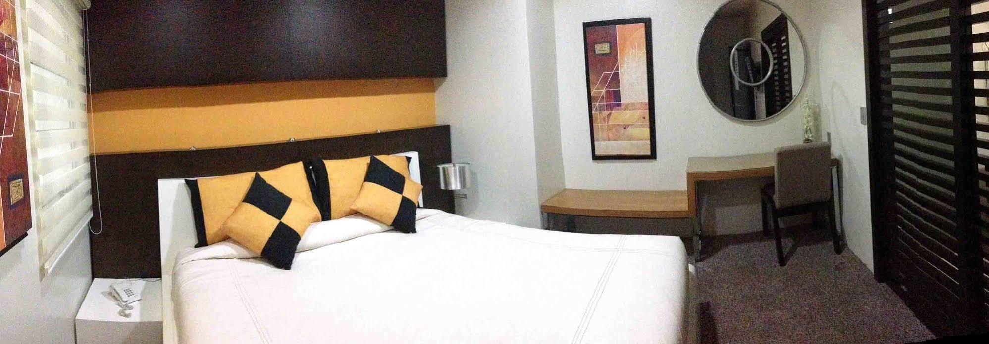 Arandas Hotel Centinela Grand מראה חיצוני תמונה